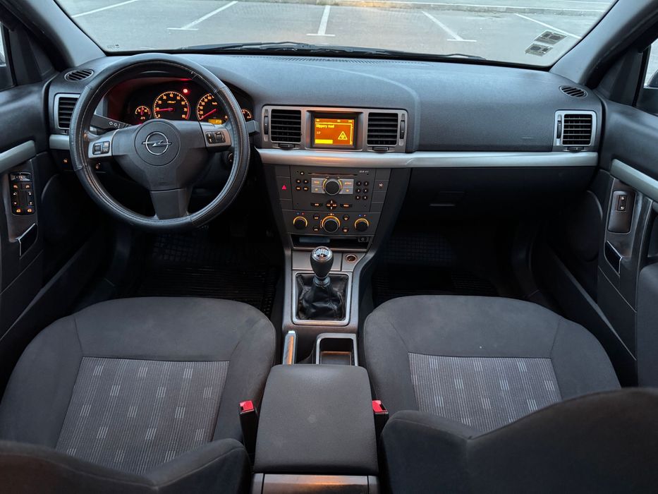 Opel vectra/138000 km reali/stare buna!