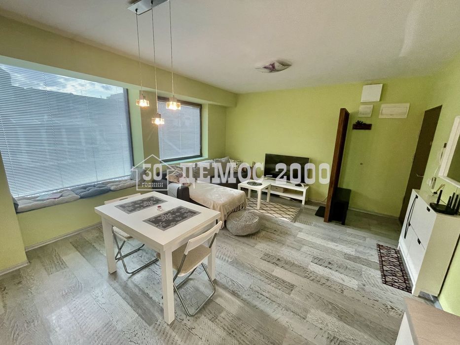 Двустаен обзаведен апартамент с паркомясто до ВИНС