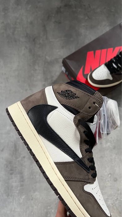 Air Jordan 1 Retro High Travis Scott  SUEDE п