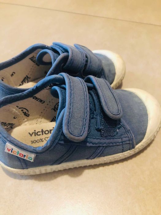 Tenesi Victoria bumbac stare foarte buna marimea 24