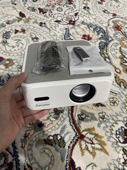 видеопроектор EVERYCOM VORTEX