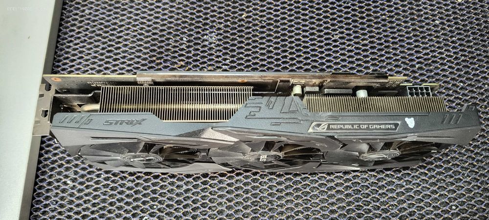 ASUS ROG RX 580-8 гб