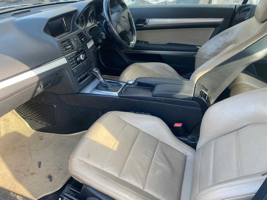 Dezmembrez e class w207 AMG/e350d amg/far adaptiv/bara amg/capota