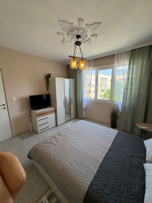 Дава се под наем Четиристаен апартамент в Казанлък - 98 кв.м за 438.6 € - Снимка #4