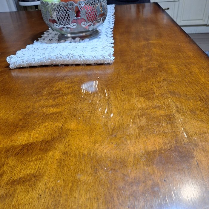 Трапезна маса с 4 стола