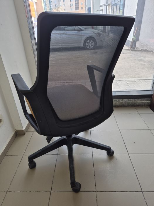 Кресло офисное срочно