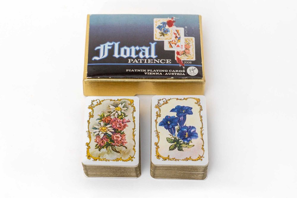 Лот от 4 комплекта карти Piatnik с дизайни в стил Rokoko