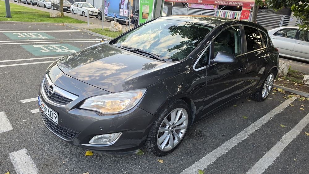 Vand Opel Astra J Hatchback 1.7CDTI