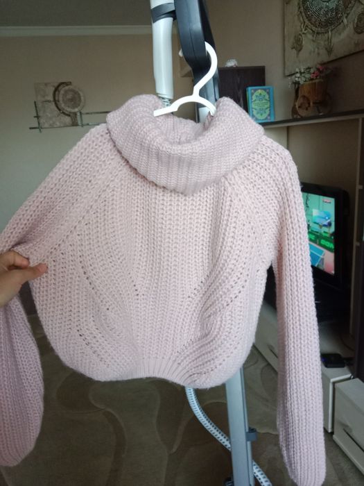 Продаётся красивый свитер