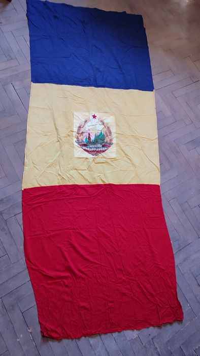 Drapel cu stema vechi