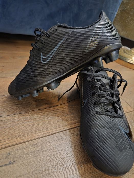 Ghete fotbal Nike 35.5