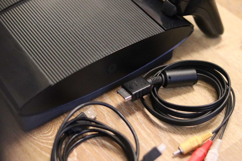 Playstation 3 Super Slim (PS3)