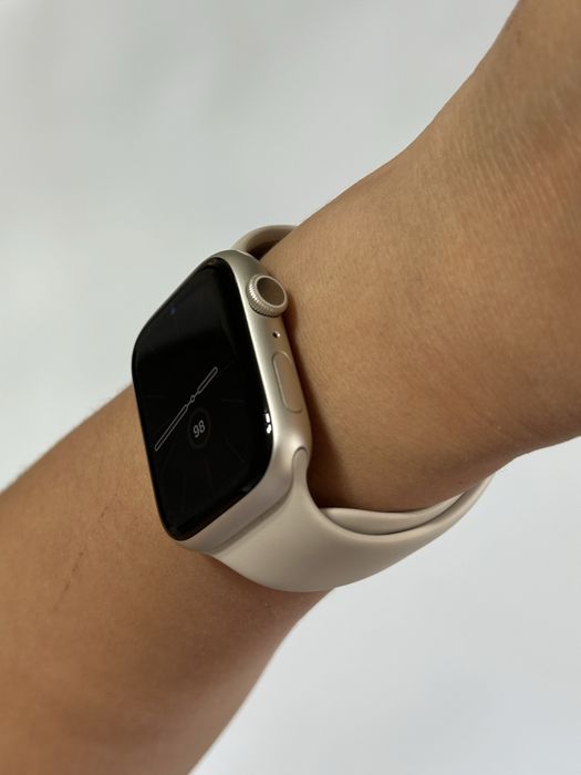 Продам часы apple watch 9 бежевый