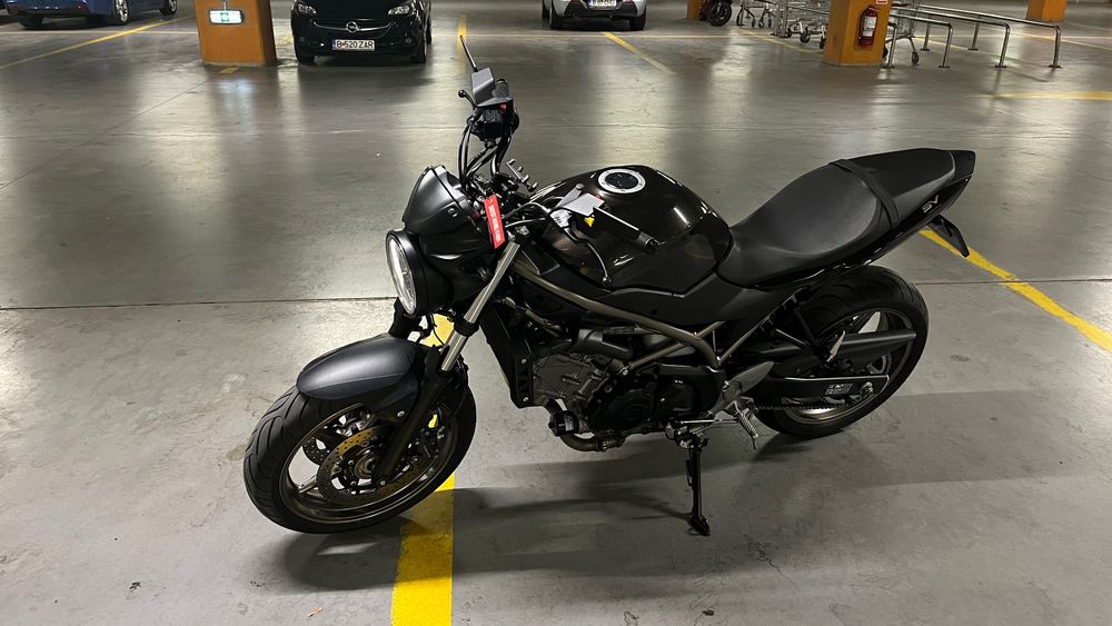 Suzuki SV650 2022