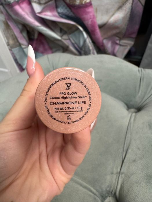 Highlighter stick cremos Youngblood mineral cosmetics