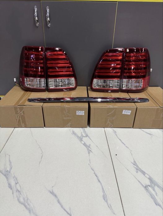 Задние фонари на LEXUS 470