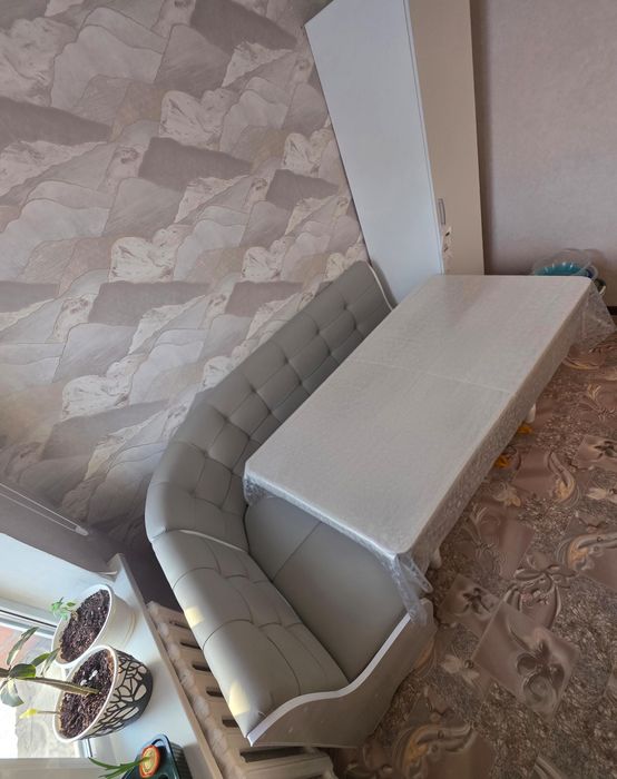 Продам кухонный уголок