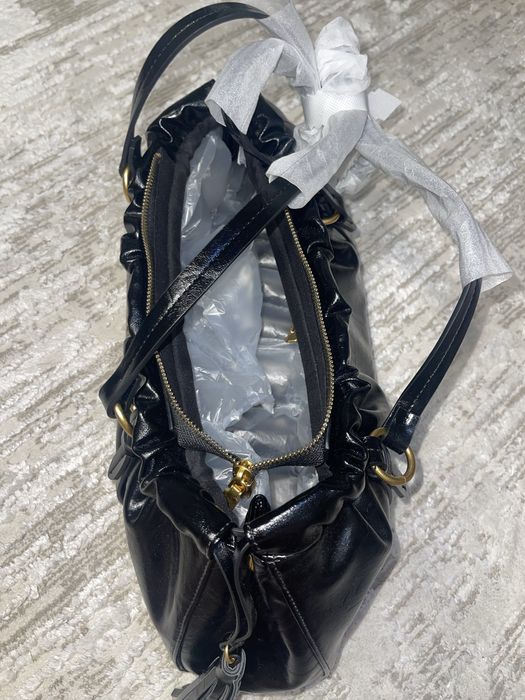 Сумка miumiu удобная