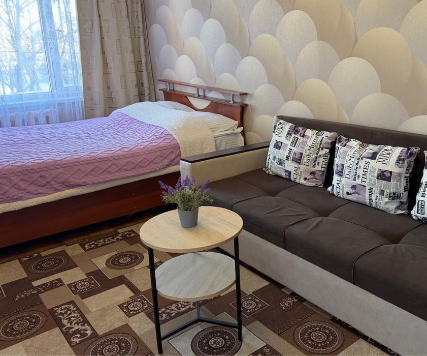 Квартира посуточно 1ком 2 этаж