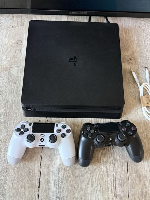 PlayStation 4 Slim 1TB Goldhen 6.72 versiya