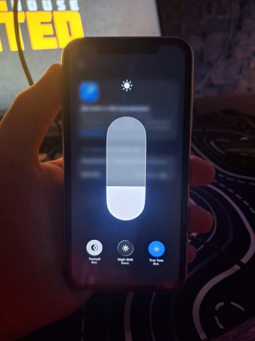 Обмен айфон 11 64гб