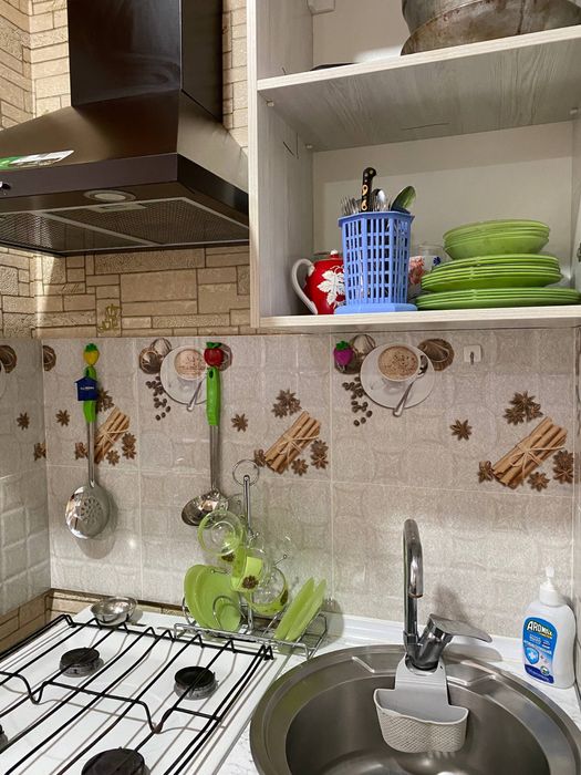 Продается своя 1 комнатная квартира переделанная в 2 в центре города