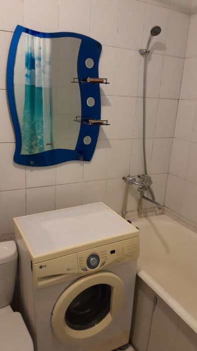 Продам 2 - комнатную квартиру,  ул.Аскарова 275