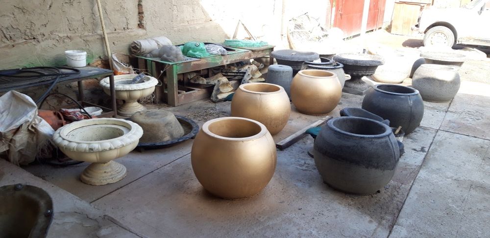 Вазоны, цветочницы