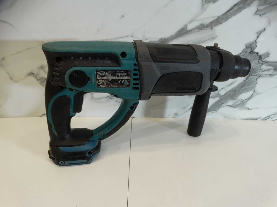 Makita DHR 202 - Акумулаторен перфоратор