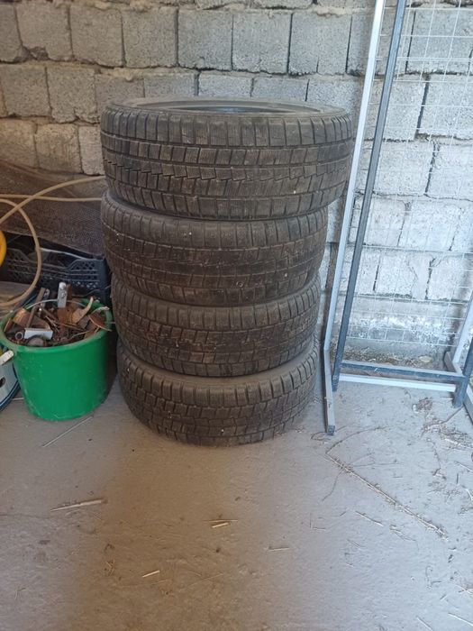 Продам шины. Зимние