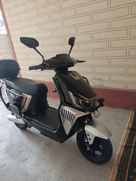 Скутер e-bike продаётся