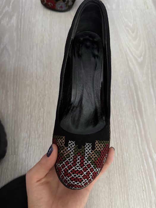 Продам туфли женские