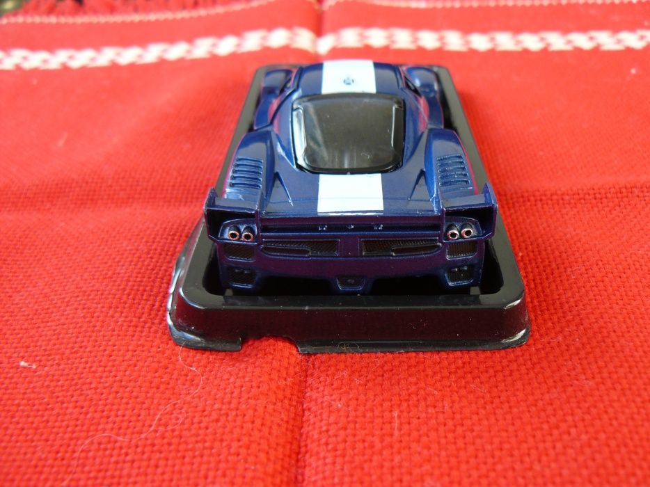 Macheta Auto FERRARI FXX Noua,Metalica,Scara 1:43,Produs De AmerCom