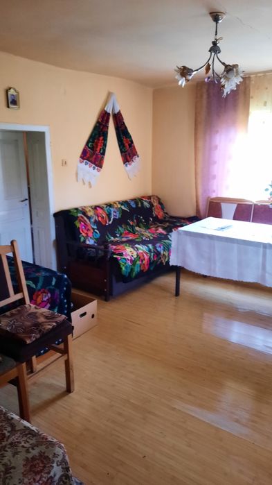 Casă și grădină de vînzare