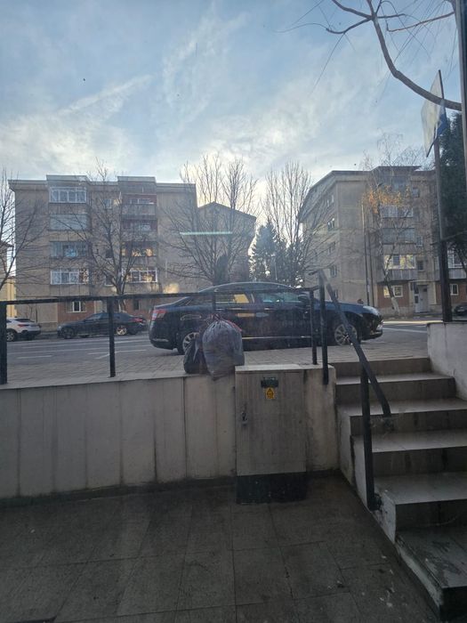 Spatiu comercial stradal nord