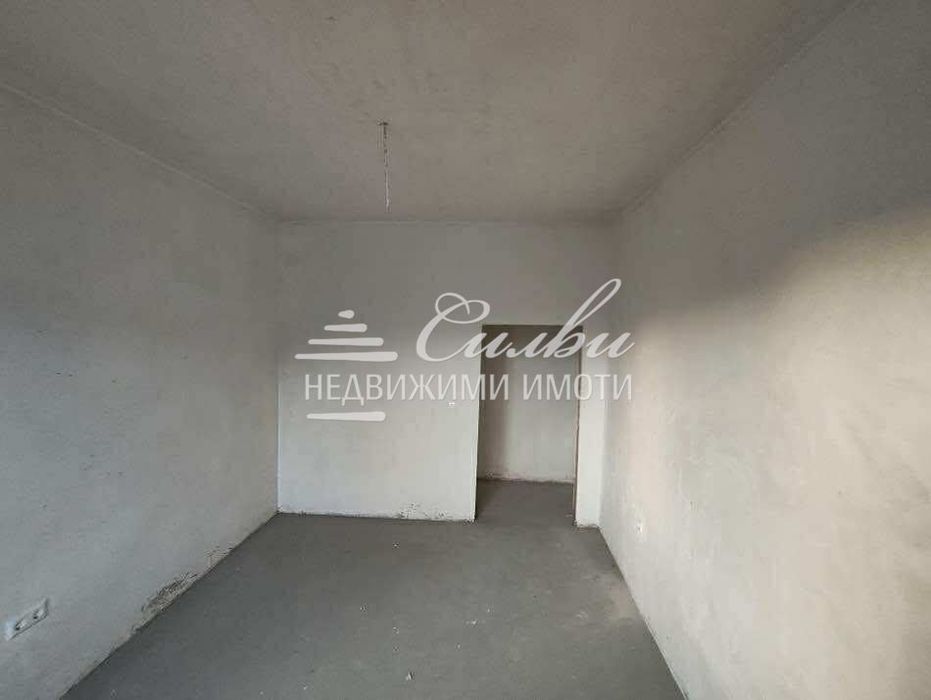 Продава се Тристаен апартамент в Търговище, Боровец - 80 кв.м за 765 €/кв.м - Снимка #3