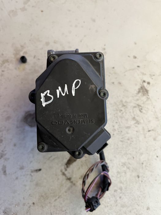 Дроселова клапа/дросел клапан Volkswagen passat b6 2.0tdi 140ps BMP