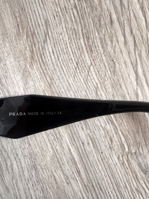 ochelari de soare prada