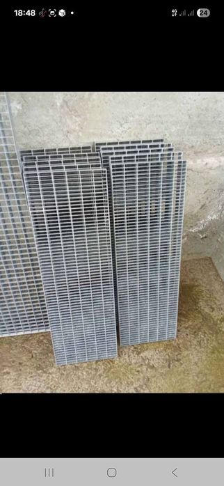 Trepte zincate galvanizate