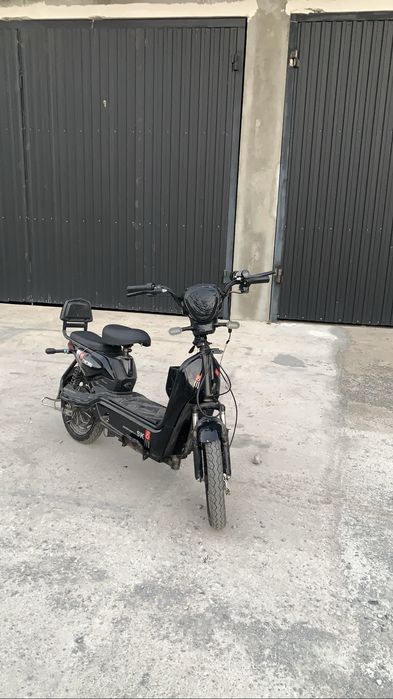 Скутер sk8 сянчу.