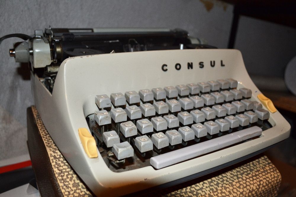 Ретро пишещи машини
