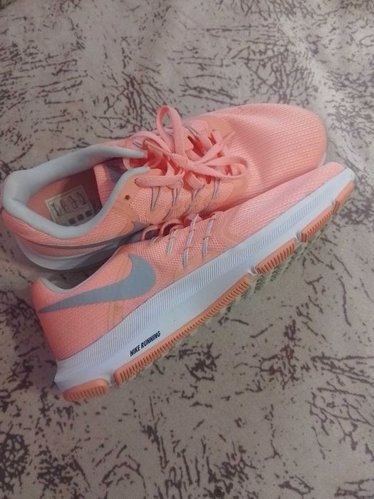 Nike Run Swift Bleached 40 номер нови