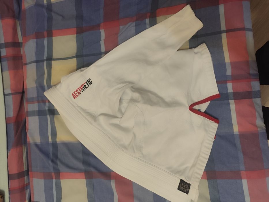 Продам детское кимоно рост130-140