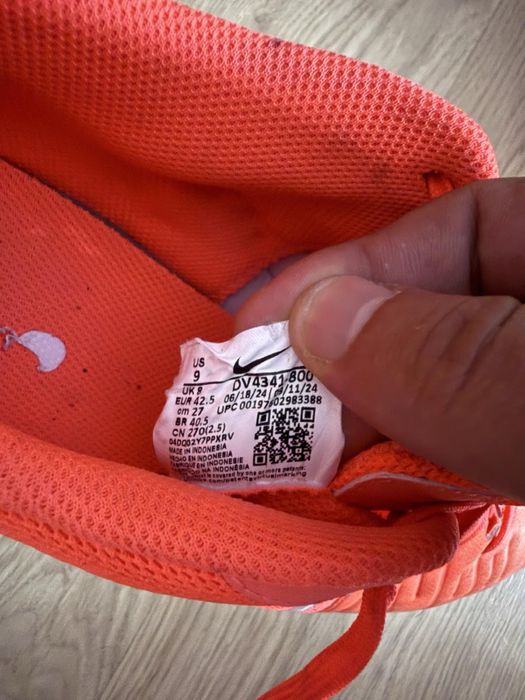 Стоножки найк нови!