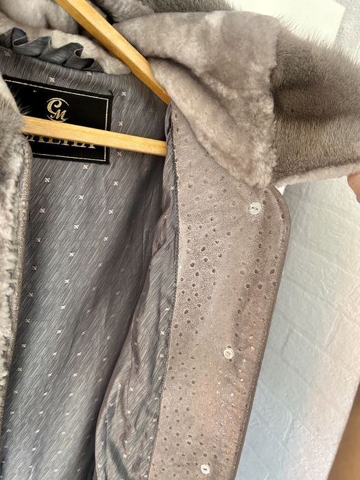 Теплая зимняя шуба.