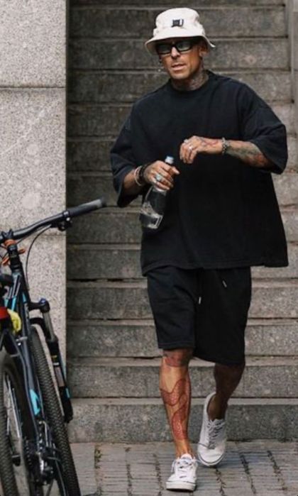 Современная одежда для молодых