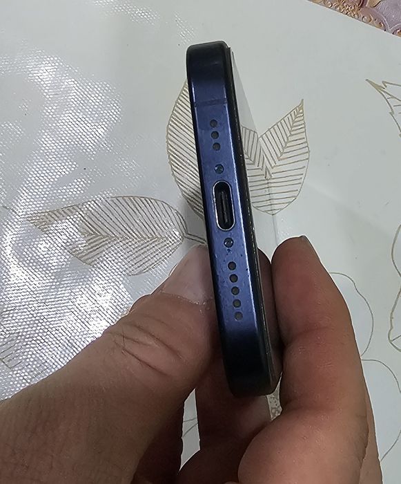 Продам IPhone 15 pro