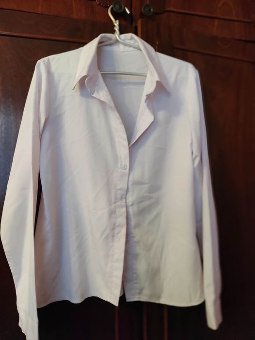 Продам школьные рубашка для девочки