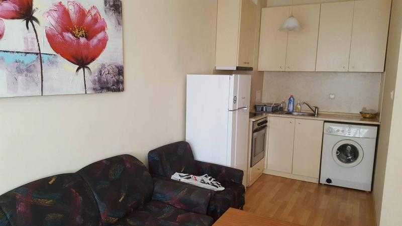 Двустаен апартамент до Борисовата градина