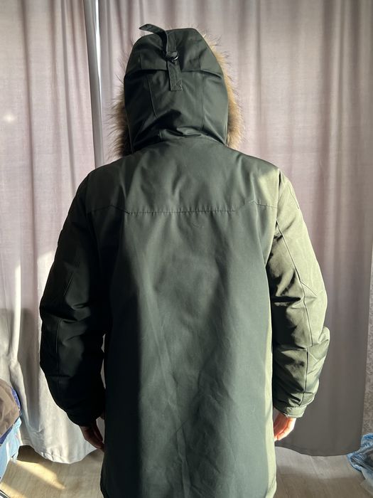 Продам зимнию куртку